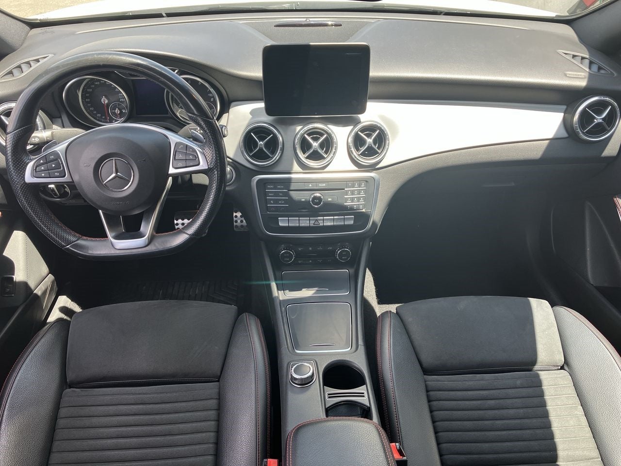 2017 Mercedes-Benz CLASE A CLA 250 CGI SPORT S/TECHO PAN